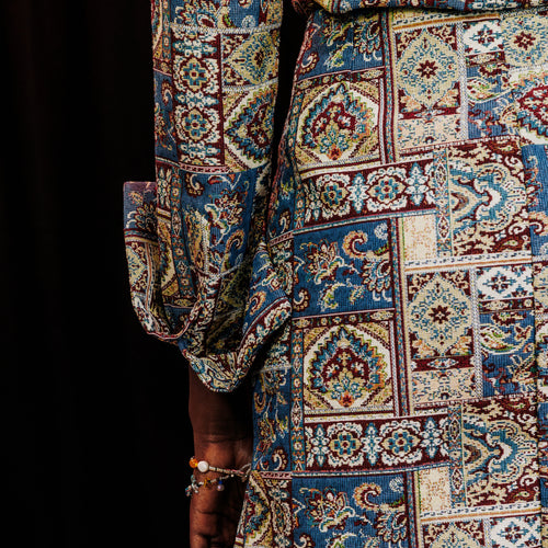 Chemise à col et poignets larges